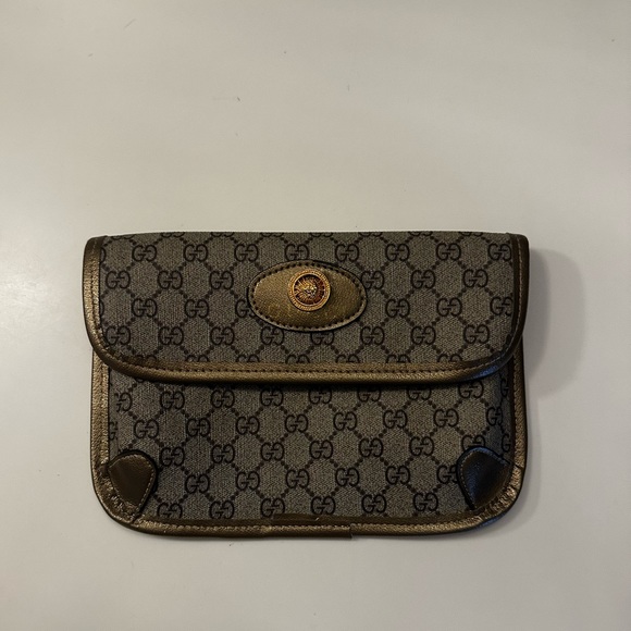 Nice Gucci backpack missing the belt sold as it - Picture 3 of 6